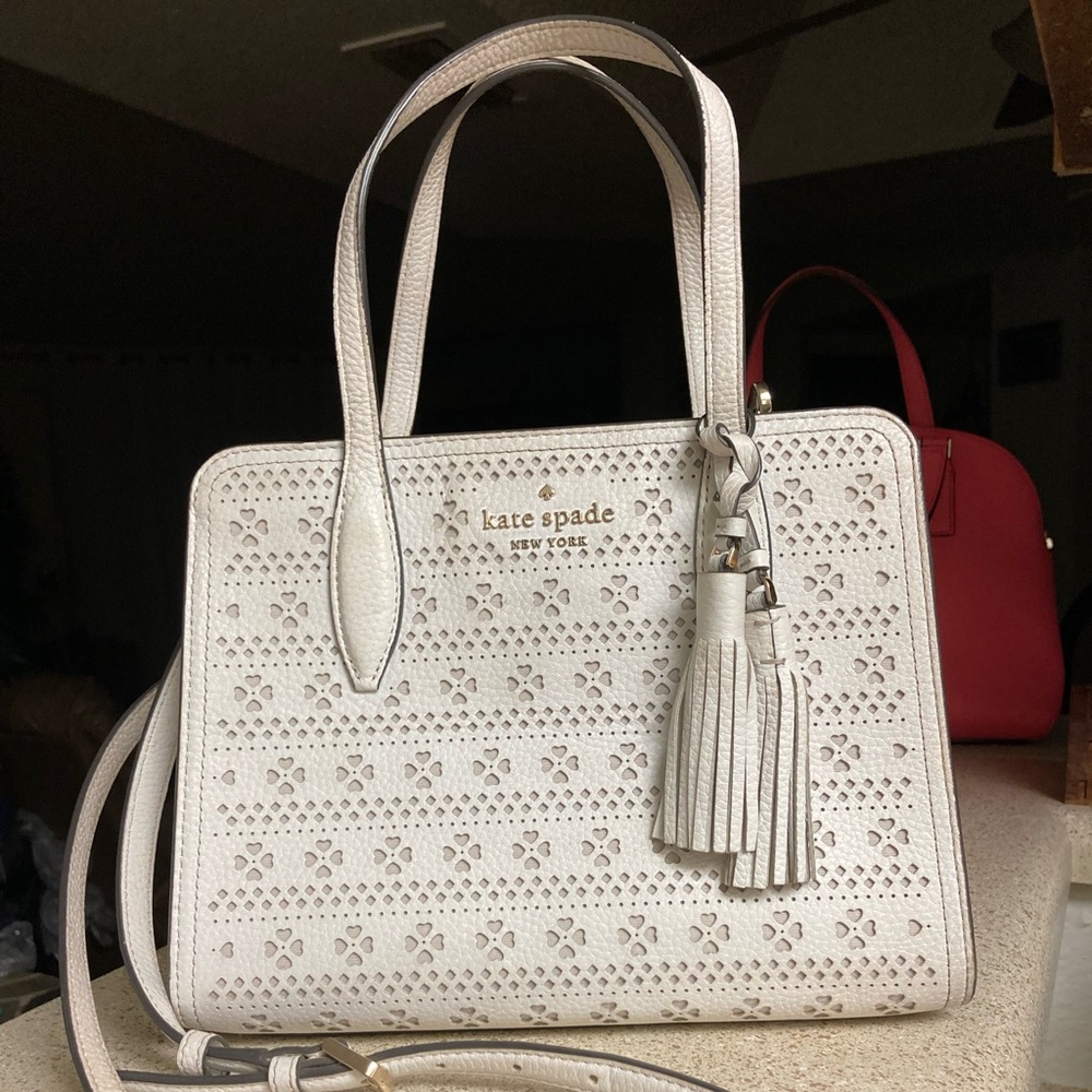 SOLD! EUC Kate Spade white crossbody medium satchel totebag pebbled leather